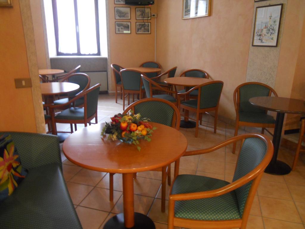 Albergo Giardino Toscolano Maderno Extérieur photo
