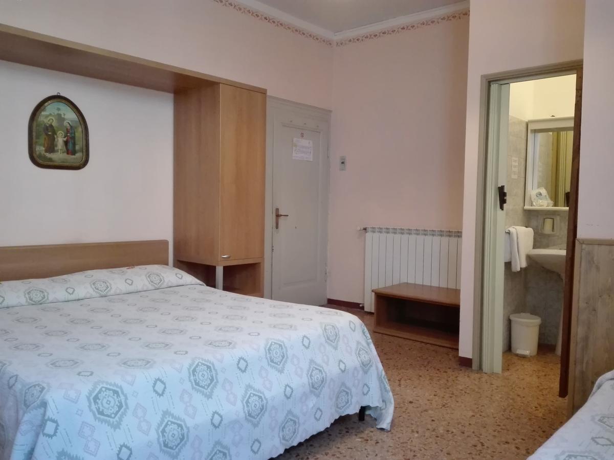 Albergo Giardino Toscolano Maderno Extérieur photo
