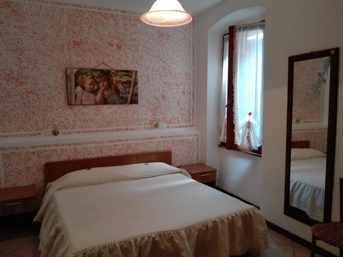 Albergo Giardino Toscolano Maderno Extérieur photo